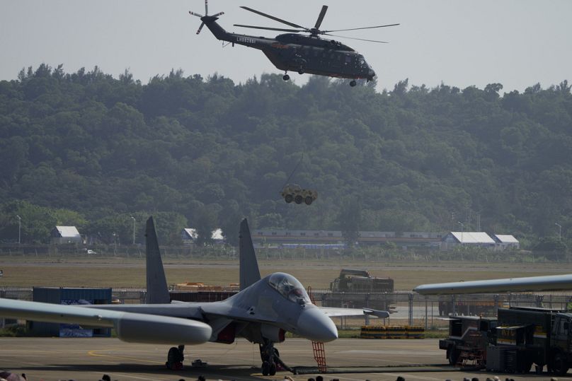 مروحية عسكرية صينية خلال معرض Airshow China 2024 بمدينة تشوهاي، مقاطعة قوانغدونغ، جنوب الصين، الثلاثاء 12 نوفمبر 2024.