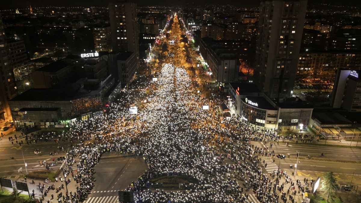 Νόβι Σαντ: Έφτασαν οι φοιτητές- Κορυφώνονται οι εκδηλώσεις διαμαρτυρίας