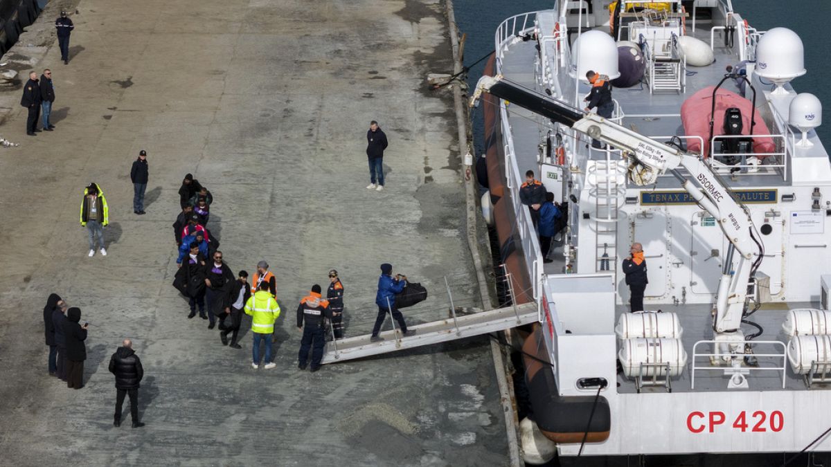 Italie : 112 migrants secourus au large de la Libye