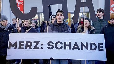 Zehntausende sind am Sonntag in ganz Deutschland auf die Straße gegangen.