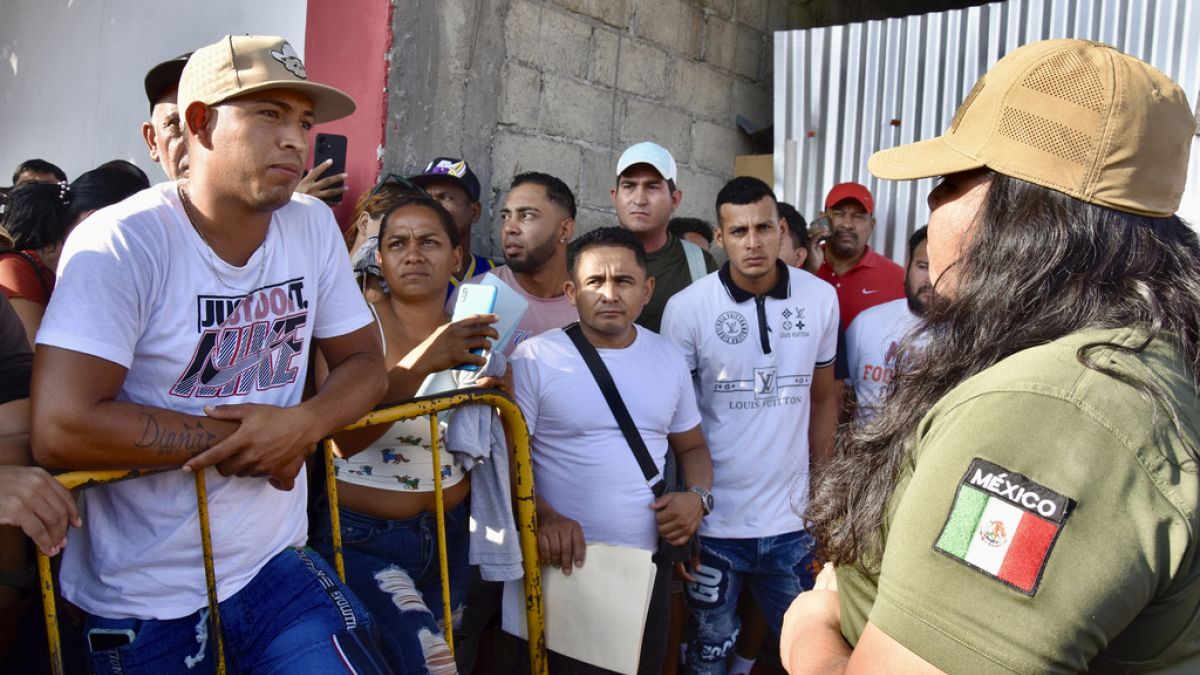 埃爾·薩爾瓦多（El Salvador）提出接受美國監獄系統外包的驅逐出境和美國國民