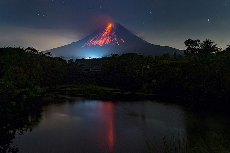 'El Monte Merapi' de Sim Jhones Gozali 