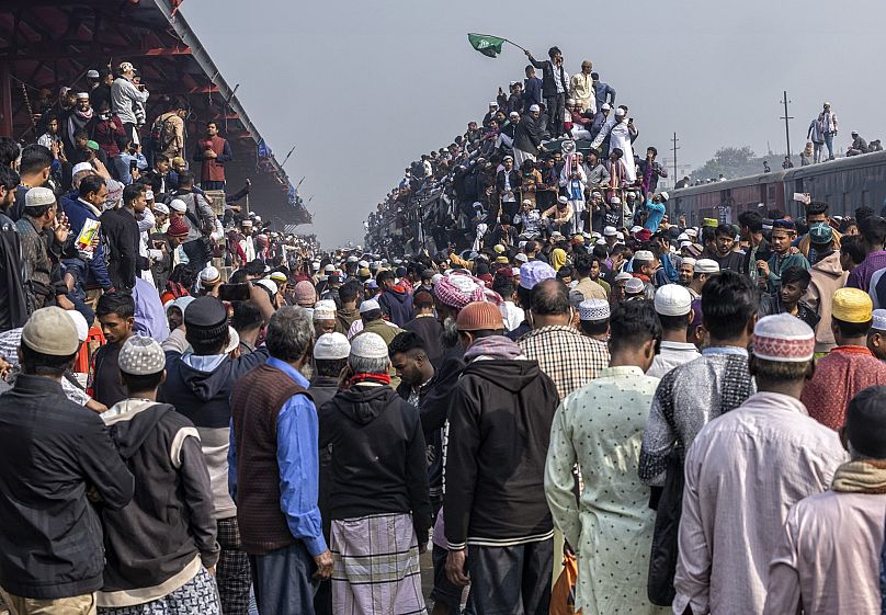 'Estación de tren de Toji', por Mohammed Muhtasib 