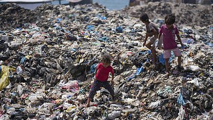 Gaza : les montagnes de déchets menacent la santé des Palestiniens