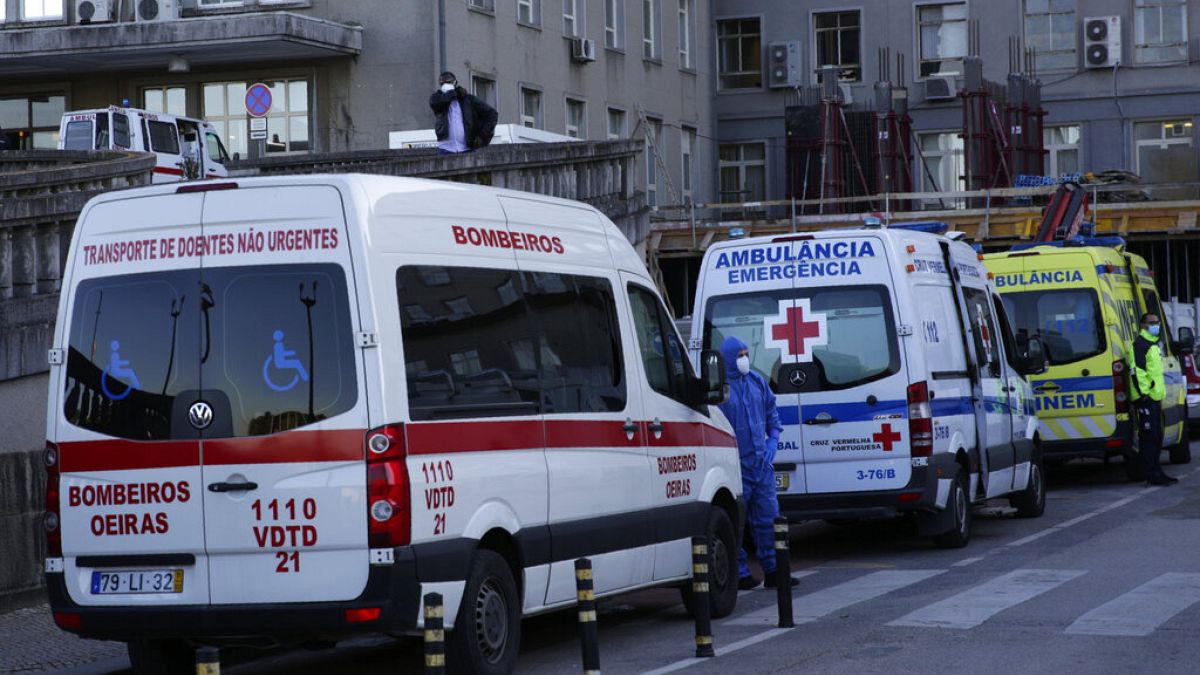 Urgences fermées, manque de personnels de santé : les hôpitaux portugais ne tiennent qu'à un fil