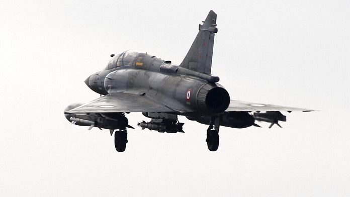 La Francia annuncia la consegna dei suoi primi caccia Mirage 2000-5 all'Ucraina