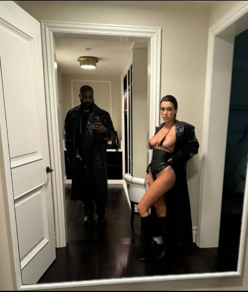 Bianca Censori et Kanye 'Ye' West sur la page Instagram de ce dernier.