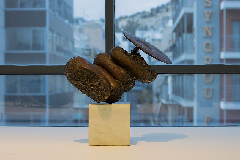 «Θόδωρος, γλύπτης - Αντί αναδρομικής»