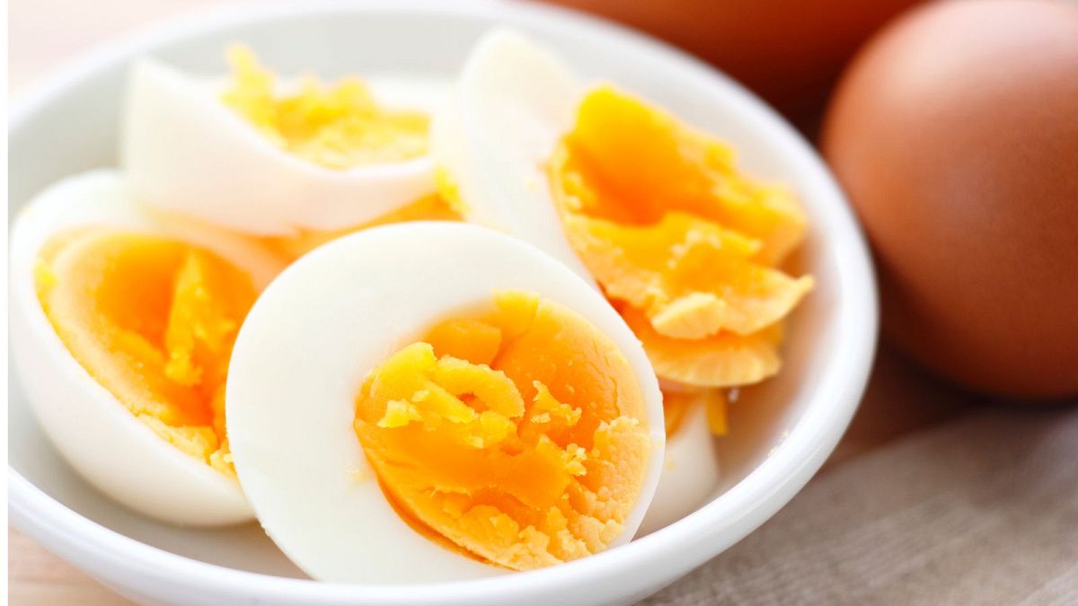 Eating an egg a week could help lower risk of dying from heart disease