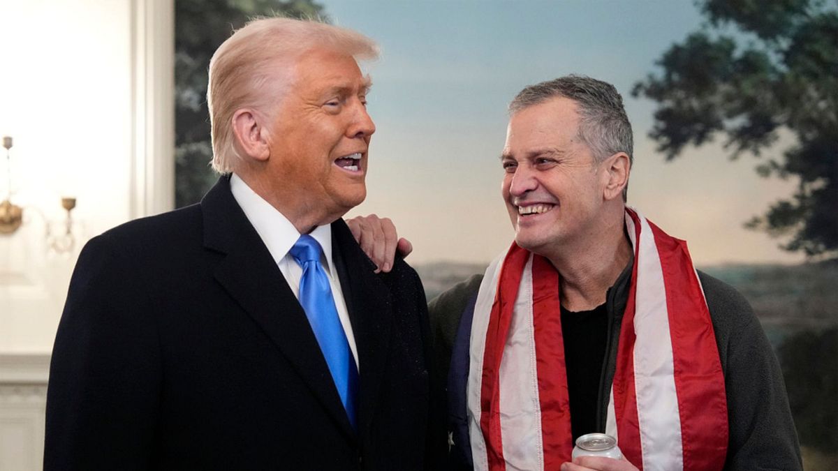 Moszkva elengedte a négy éve fogva tartott amerikai tanárt, Trump megbízottjának  közbenjárásával