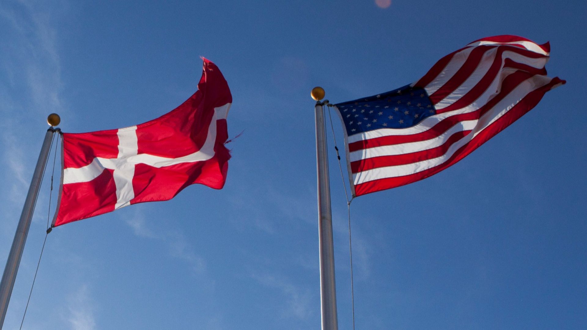 WHAT HAPPENS IF DENMARK BUYS CALIFORNIA? Expect happiness, democracy, diversity, free fact-based secular education and free healthcare! 🥳🇩🇰