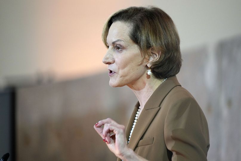 Dziennikarka Anne Applebaum przemawia po otrzymaniu Nagrody Pokojowej Księgarzy Niemieckich
