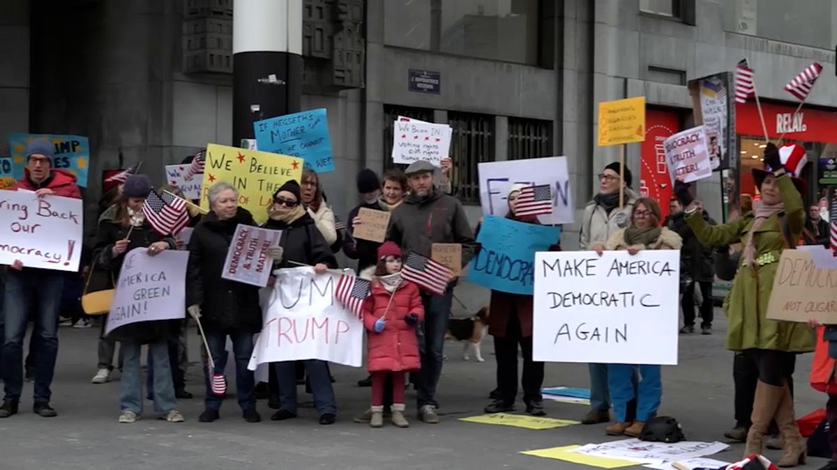 Manifestation anti-Trump avant la réunion de l'OTAN à Bruxelles