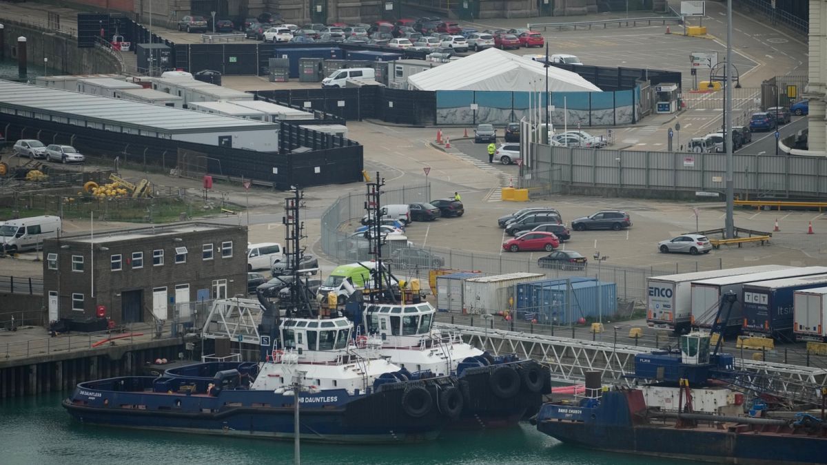 A brit Munkáspárt is szigorít az illegális bevándorlással kapcsolatos politikáján