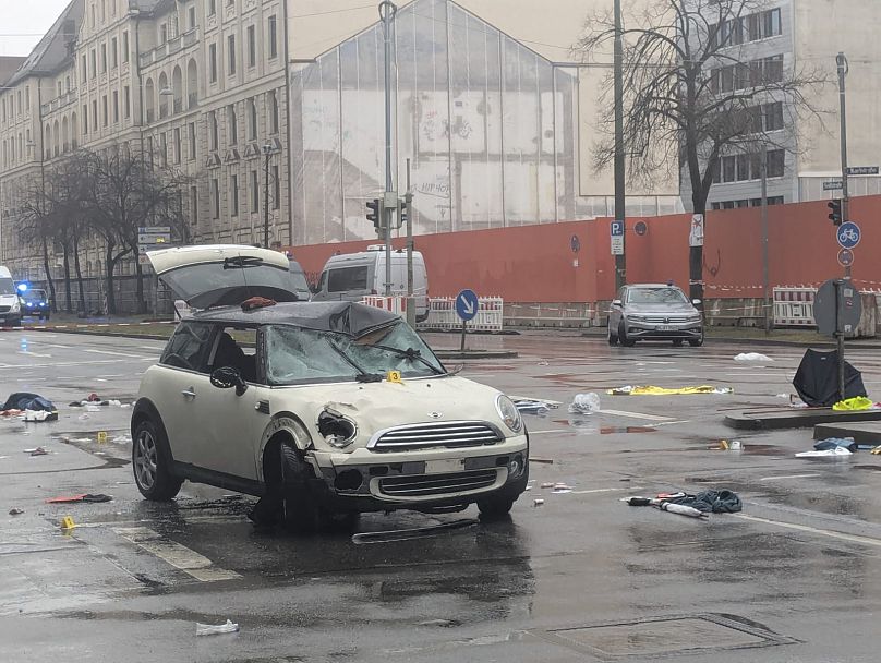 The intersection of Seidlstrasse and Karlstrasse in central Munich. 