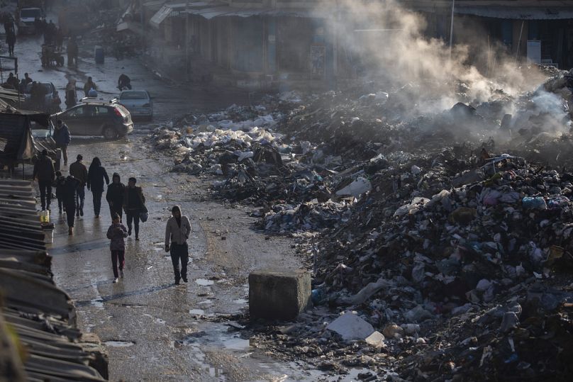 Zrujnowana Gaza i góry śmieci, których nikt nie wywozi, 12.02.2025