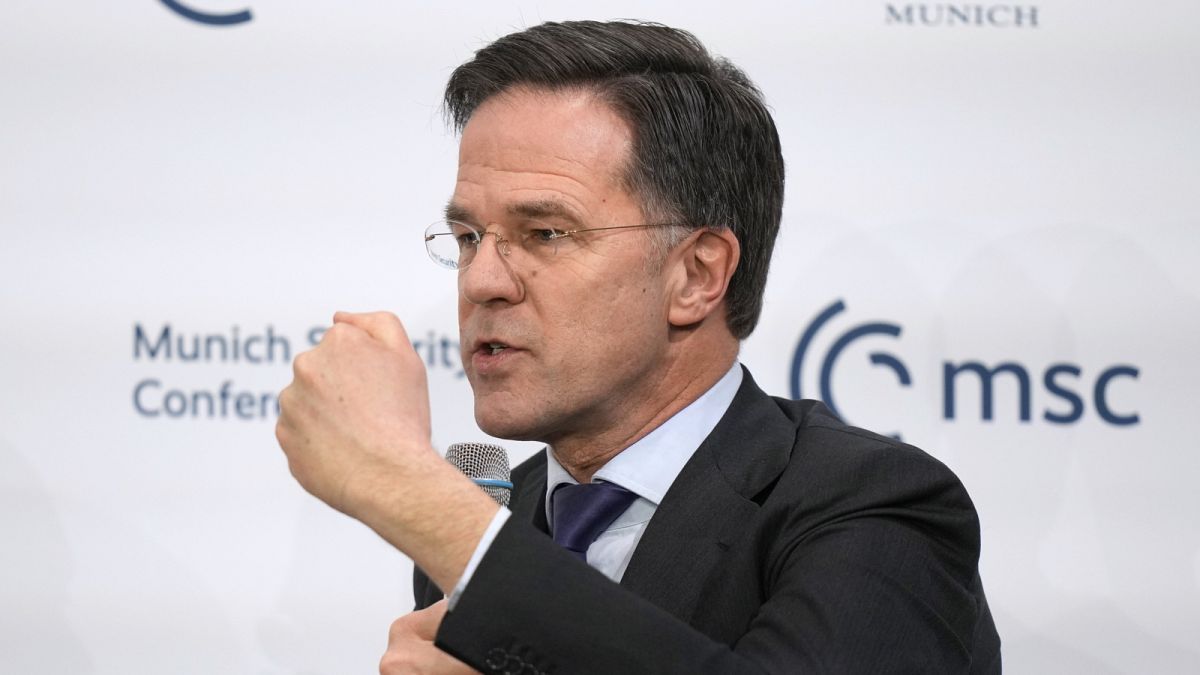 Rutte: Amerika jogosan követeli a NATO-tól a védelmi kiadások növelését