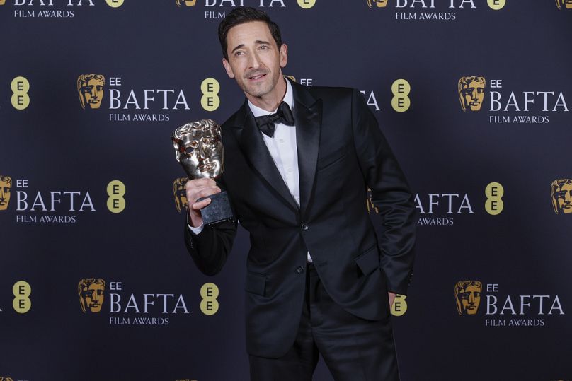 Adrien Brody na gali rozdania nagród BAFTA.