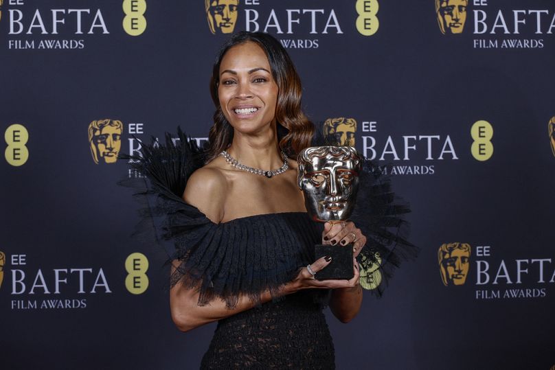 Zoe Saldana na gali rozdania nagród BAFTA.