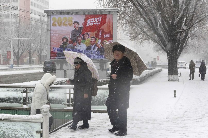 Ulice stolicy Korei Północnej, Pjongjangu, styczeń 2025