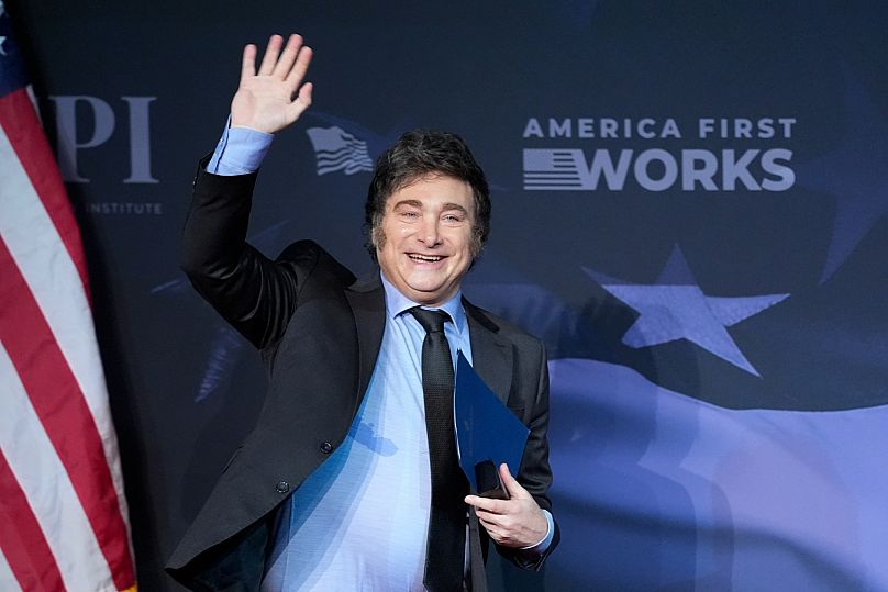 Le président argentin Javier Milei arrive pour s'exprimer à Mar-a-Lago, la résidence du président américain Donald Trump, à Palm Beach, en Floride, le jeudi 14 novembre 2024.