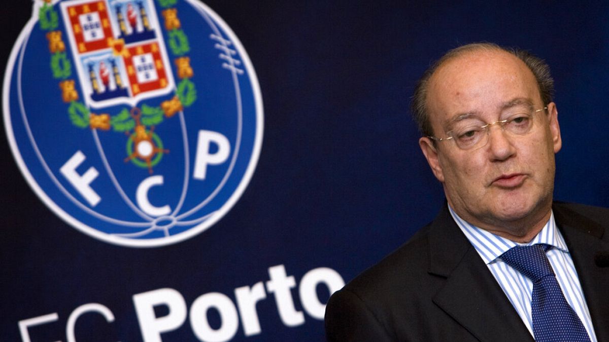 Milhares de pessoas, figuras do desporto e de Estado, muita emoção: o adeus a Pinto da Costa