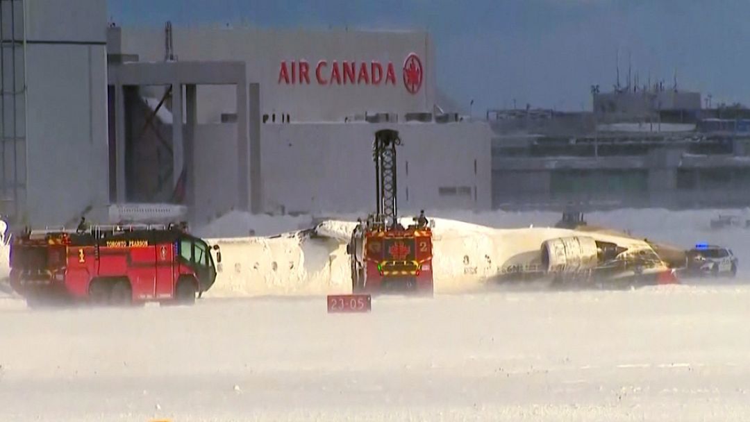 Accident d'avion à Toronto au moins 15 blessés dont trois dans un