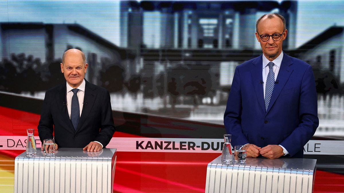 Olaf Scholz et Friedrich Merz s'affrontent lors du dernier débat avant les élections allemandes