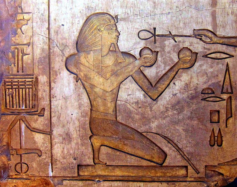 Rilievo di Thutmose II nel Tempio di Karnak 