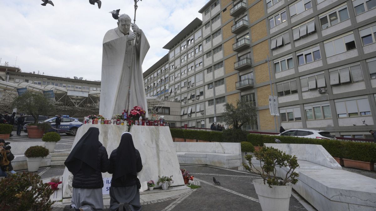 Santé du pape : "la nuit s’est bien passée", annonce le Vatican