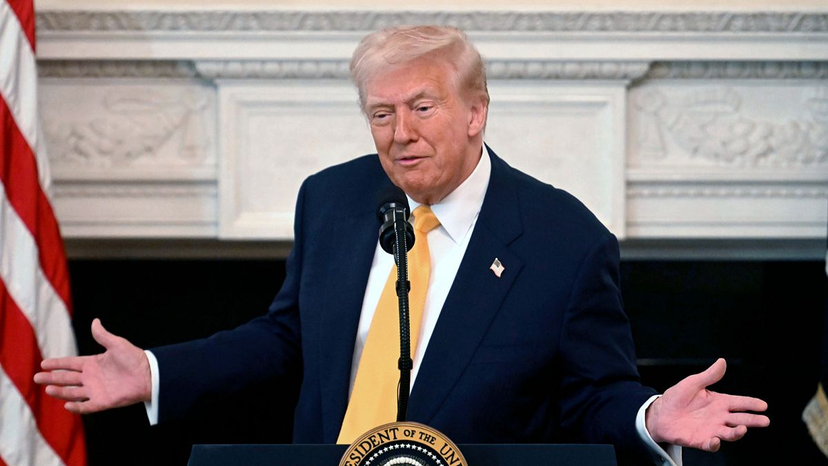 Trump cáfolta, hogy Moszkvába utazna a győzelem napi ünnepségre