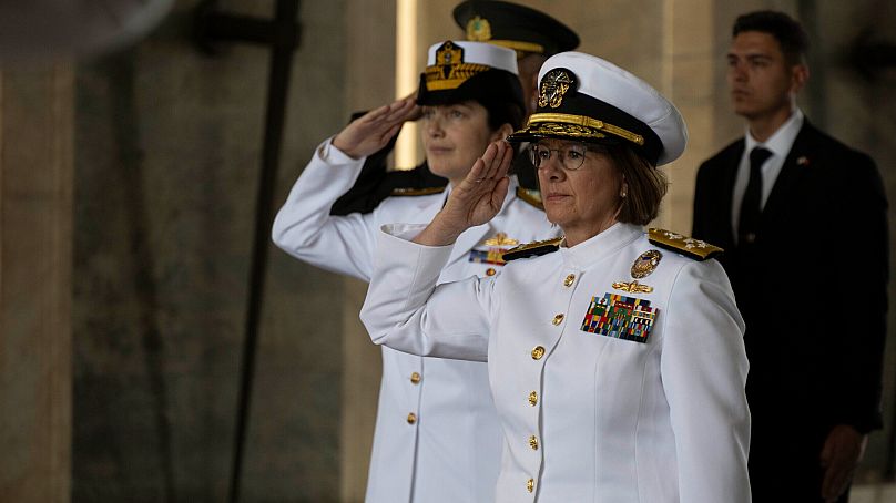 Lisa Franchetti, a menesztett admirális, törökországi látogatása során, 2024 június