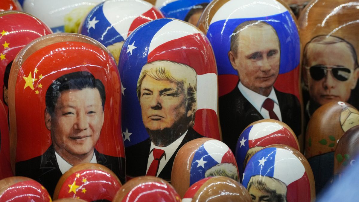 Vlagyimir Putyin üzent Donald Trumpnak: nekünk több ritkaföldfémünk van, bányásszátok ki!