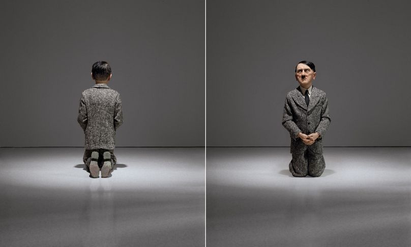 A térdelő Hitler a New York-i Christie’s árverésén, 2016-ban