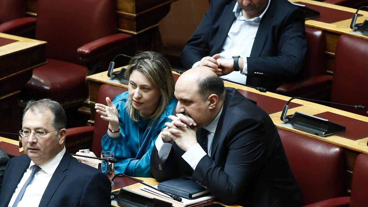 Τραγωδία των Τεμπών: Η ελληνική βουλή αποφασίζει για την σύσταση προανακριτικής επιτροπής