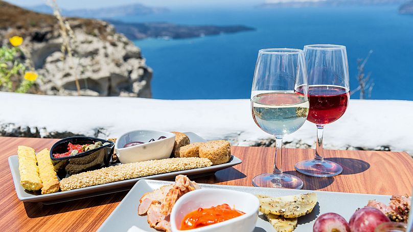 Degustación de comida y vino griego