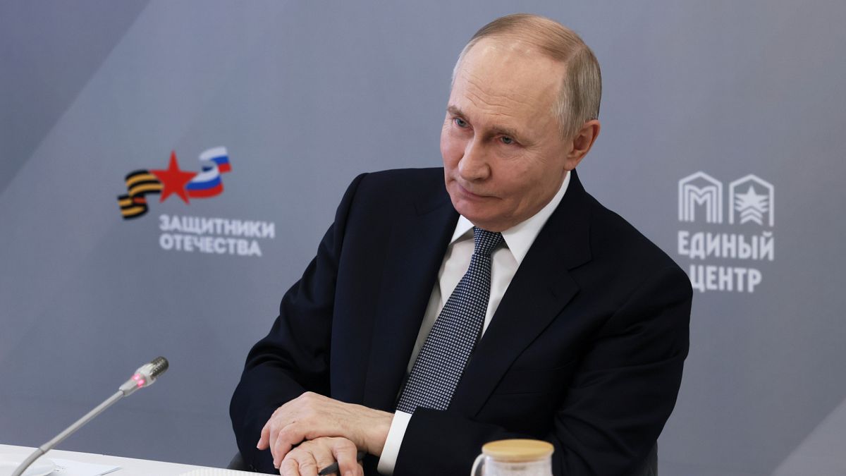 Путин вспомнил о неудачах Наполеона после слов Макрона о российской угрозе  | Euronews