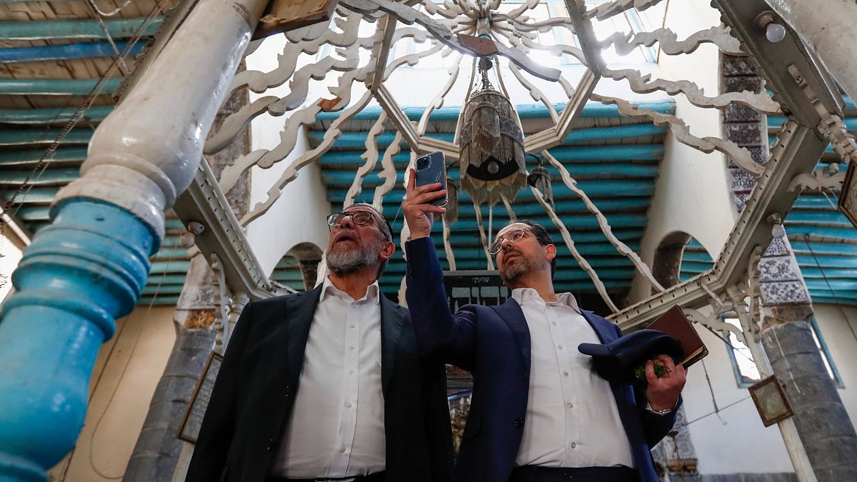يهود أمريكيون يطالبون ترامب برفع العقوبات عن سوريا لإعادة بناء المعابد اليهودية