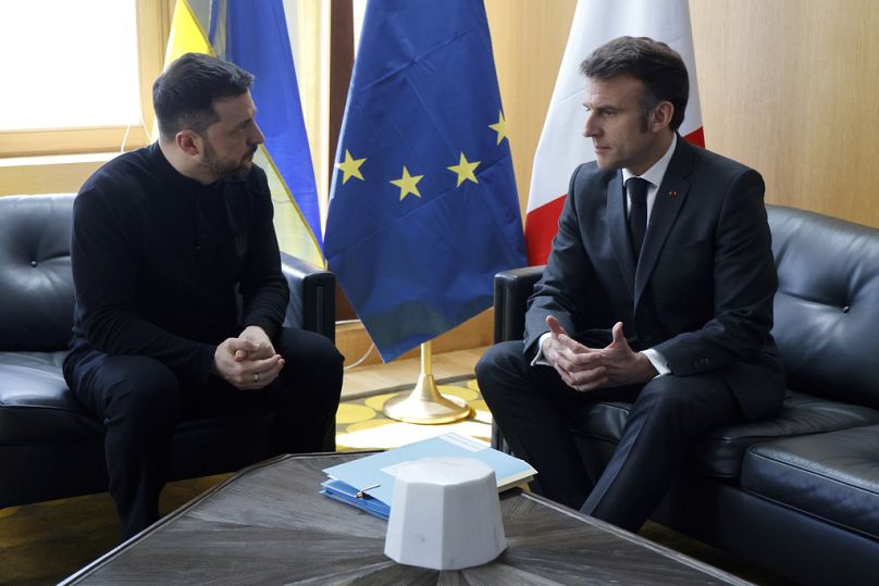 Il presidente dell'Ucraina Volodymyr Zelensky incontra il presidente francese Emmanuel Macron a margine del Consiglio europeo, Bruxelles, 6 marzo 2025