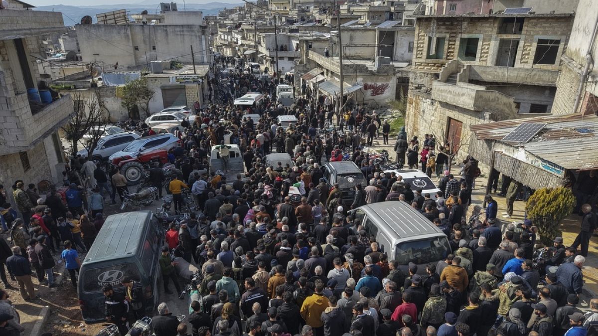 Massacres de masse en Syrie contre la minorité alaouite : des centaines de civils assassinés