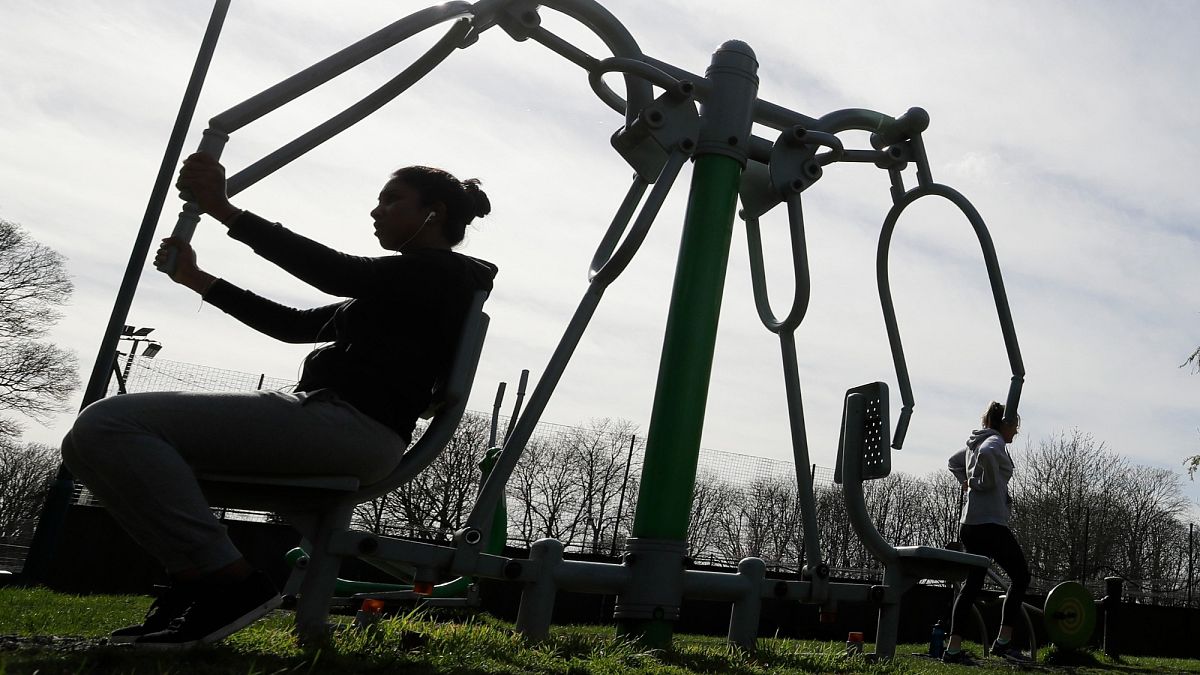 Should you eat before, during, or after exercising? Experts weigh in