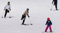 Ukrainian veteran amputees learn adaptive skiing in Oregon