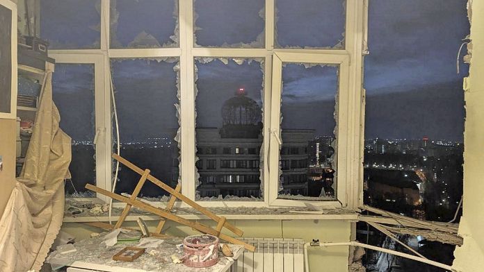 Russia, centinaia di droni ucraini colpiscono Mosca e altre dieci regioni: almeno un morto