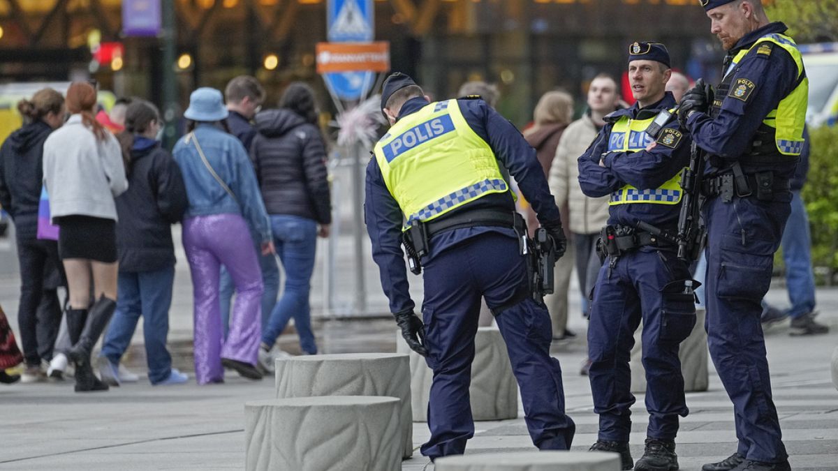 Az iszlamista és a szélsőjobboldali terror növekedésétől tart Svédország