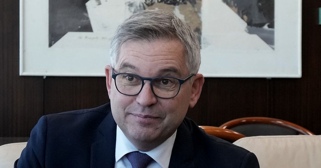 EU’s new migration proposal reveals plans to step up deportations EU’s new migration proposal reveals plans to step up deportations