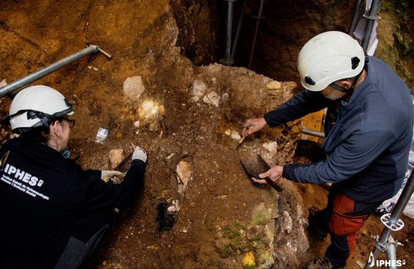 El equipo de excavación. 