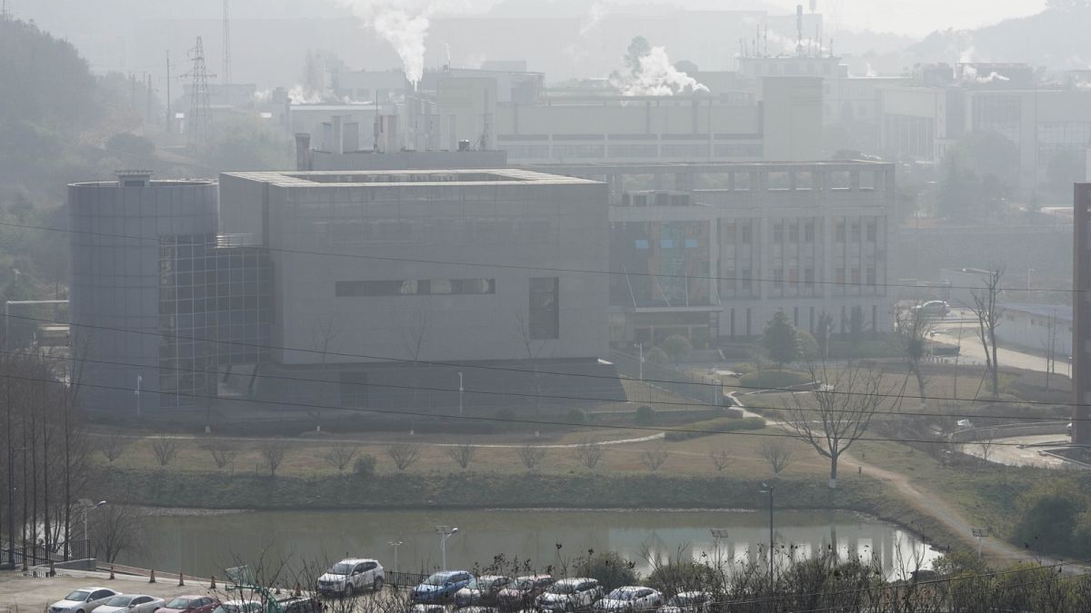 Kína visszautasítja a német hírszerzés jelentését a Covid wuhani eredetéről