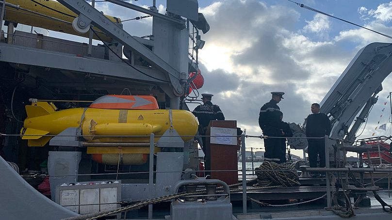 Le Capricorne et son sous marin PAP-104 dans le port de Sète en France, le 31 mars 2024