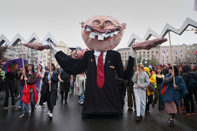 Le grand rassemblement contre le président populiste Aleksandar Vucic et son gouvernement a débuté samedi après-midi à Belgrade, en Serbie, le samedi 15 mars 2025.
