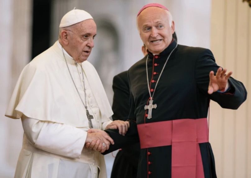 Ferenc pápa és Német László, a belgrádi római katolikus főegyházmegye érseke